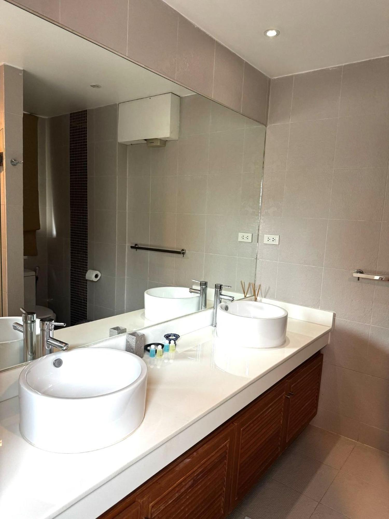 Villa Cheloni 2 Bedrooms Kamala Beach Eksteriør billede