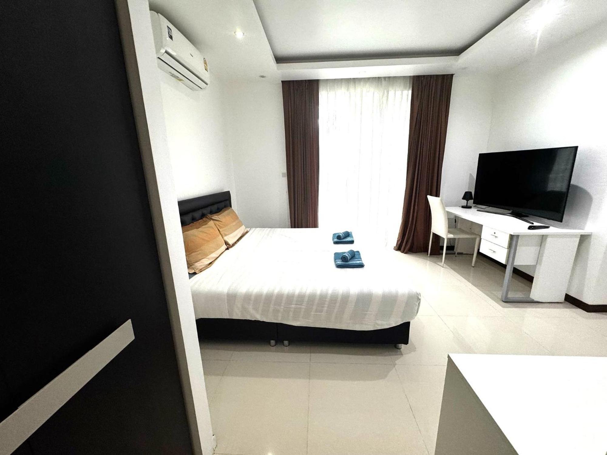 Villa Cheloni 2 Bedrooms Kamala Beach Eksteriør billede